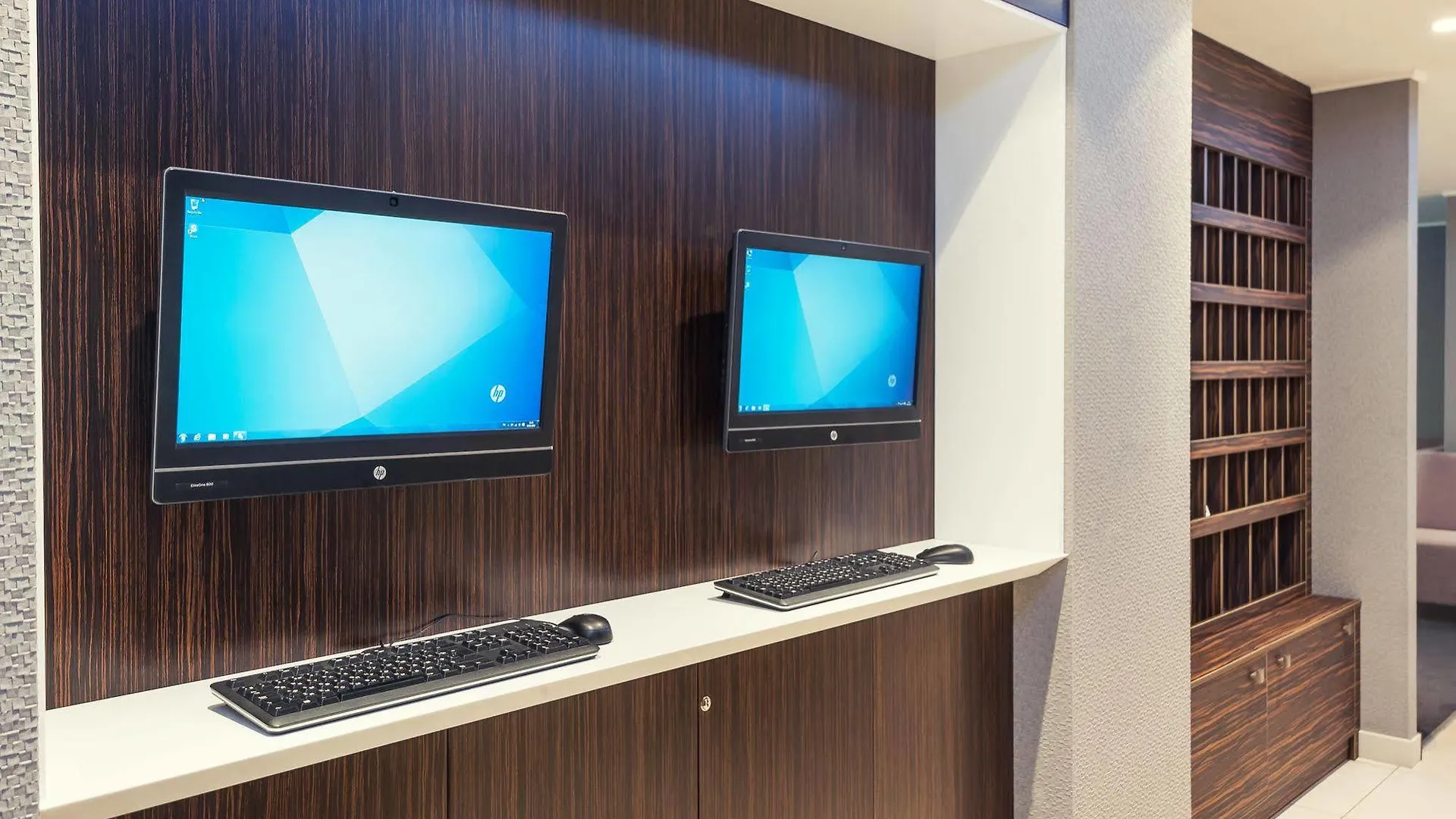 Park Inn By Radisson Hotel Astana  Astaná